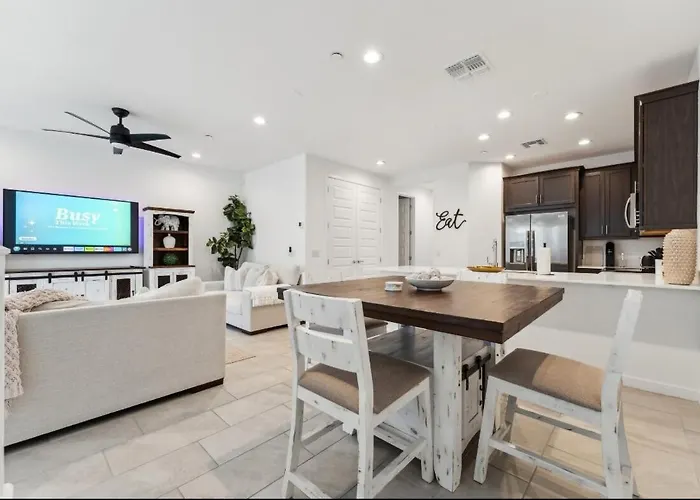 Modern Pet Friendly * Gilbert